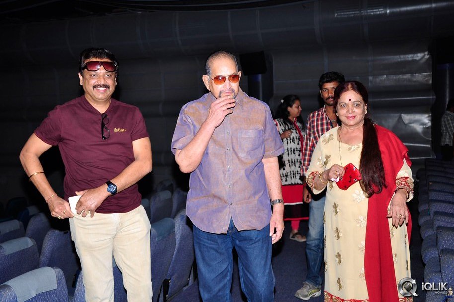 Krishna-and-Vijaya-Nirmala-at-Garam-Movie-Special-Show